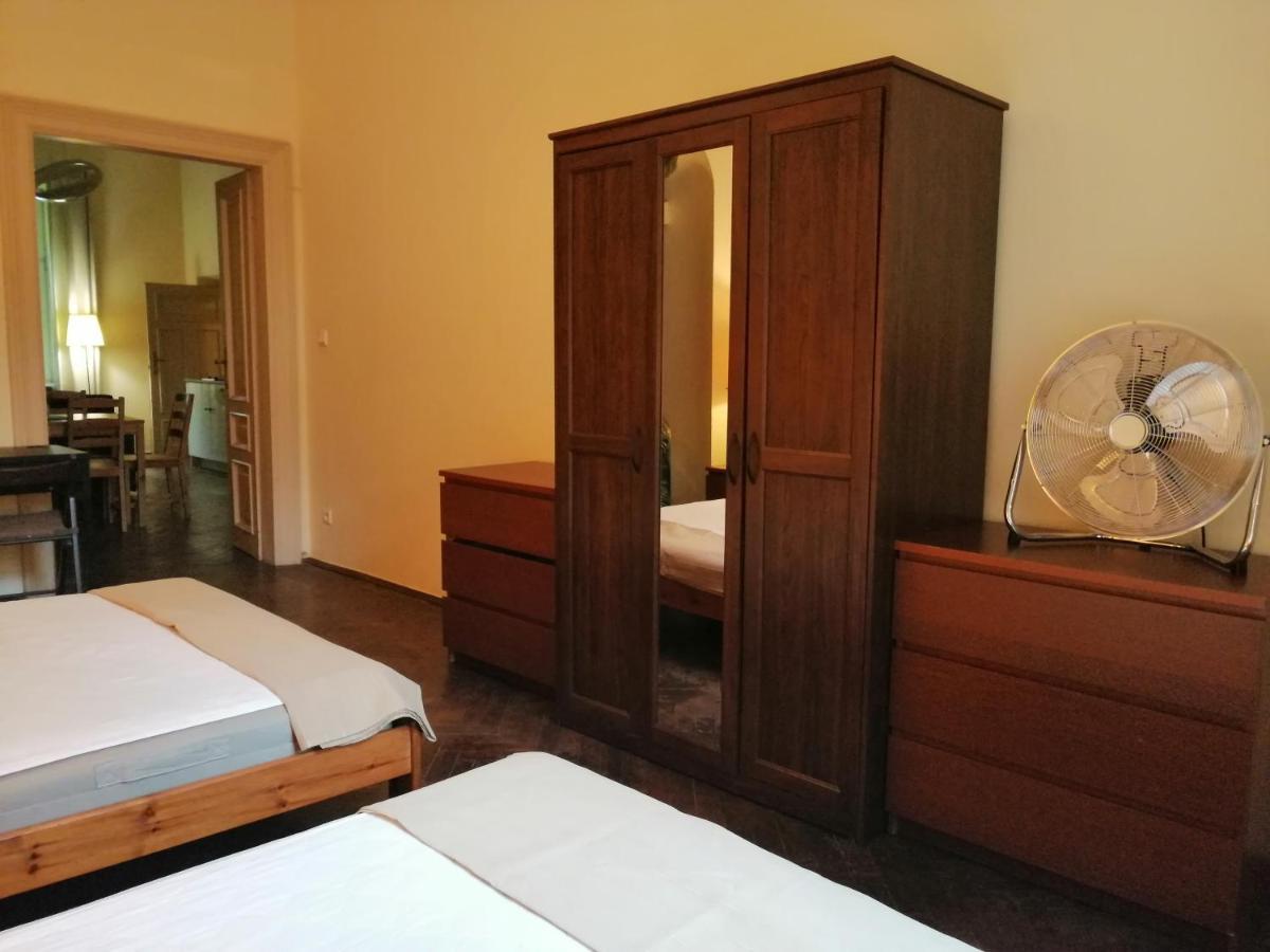 Prestige Location Pijarska Street Apartment